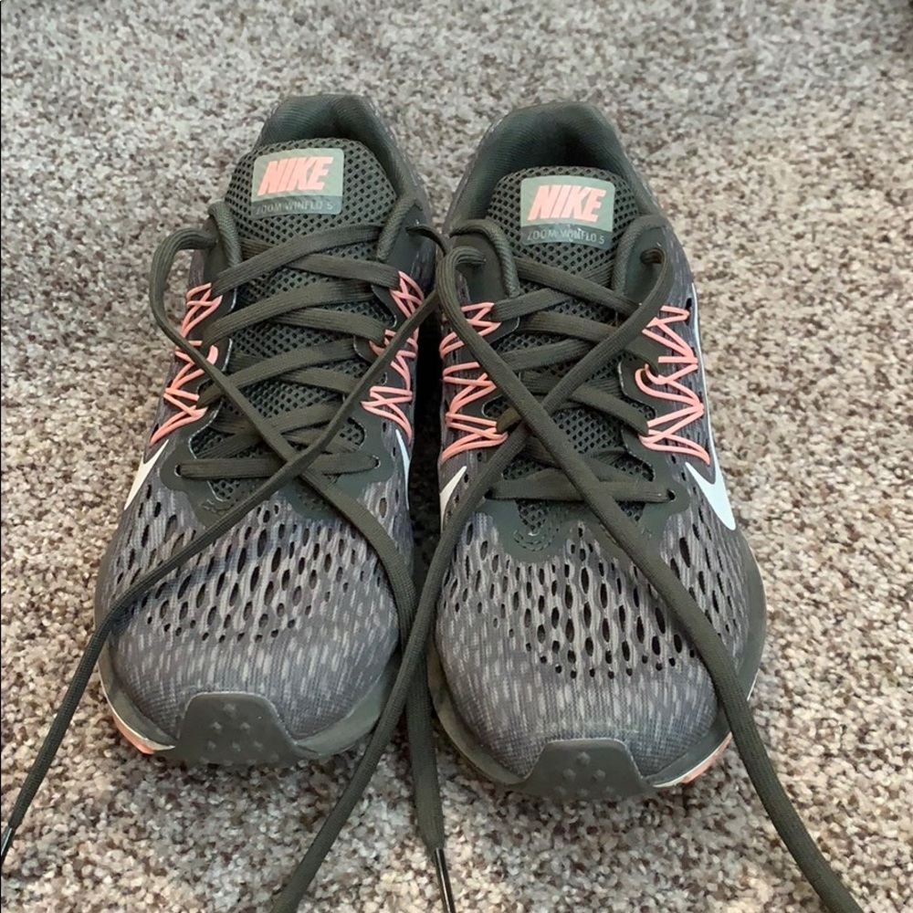 Nike zoom tennis shoes